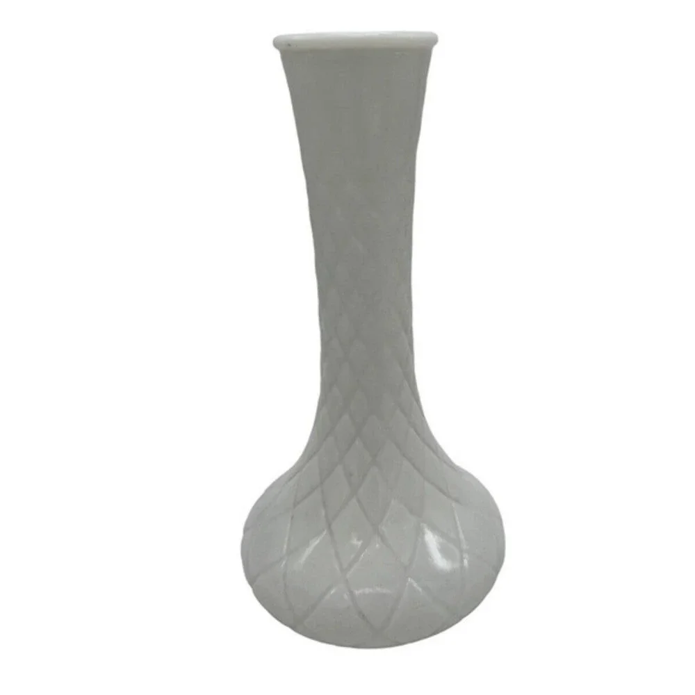 Vintage Hoosier Glass Milk‎ Glass Quilted Diamond Pattern Flower Bud Vase